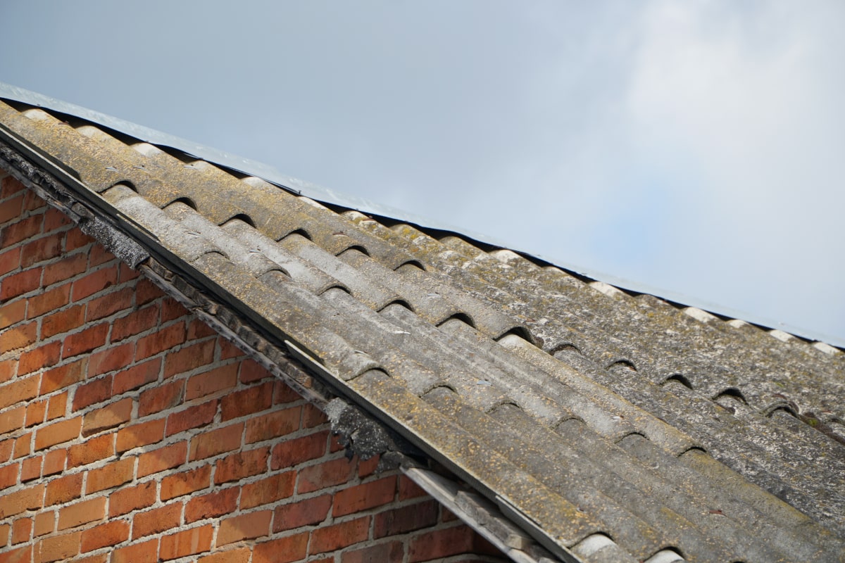 Azbest w gospodarstwie. Kary sięgają 20 tysięcy złotych