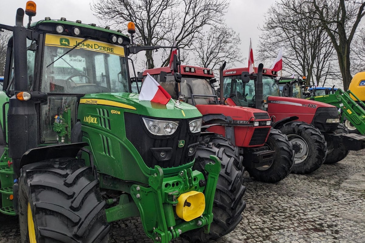 Rolnicy pojawią się na drogach w całej Polsce. Mapa protestów [30.12.2025]
